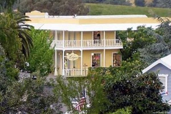 The Hotel Leger (Jackson)